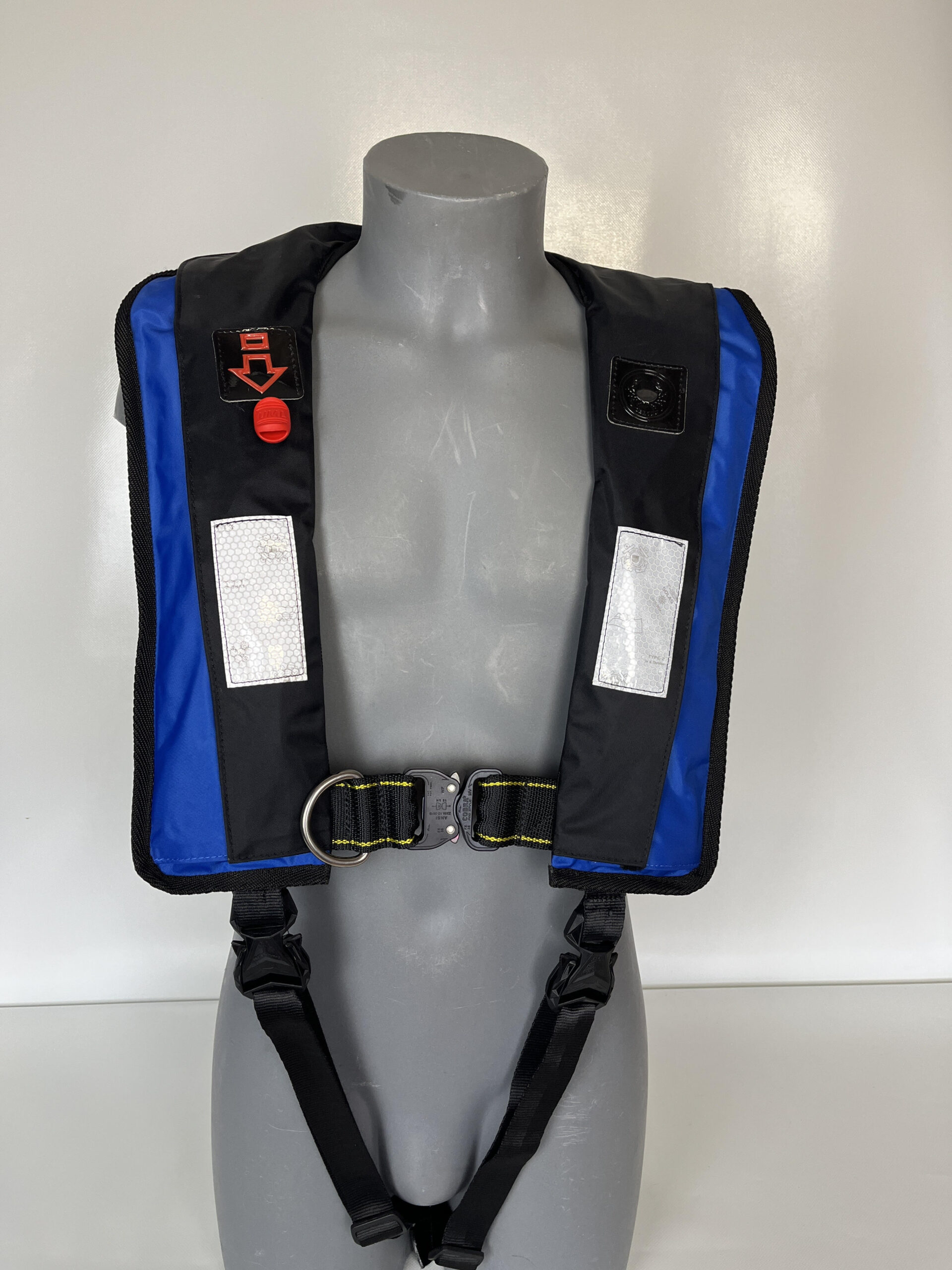 Gilet de sauvetage gonflable Gabier - Spécial voile - régate et hauturier. – Image 3