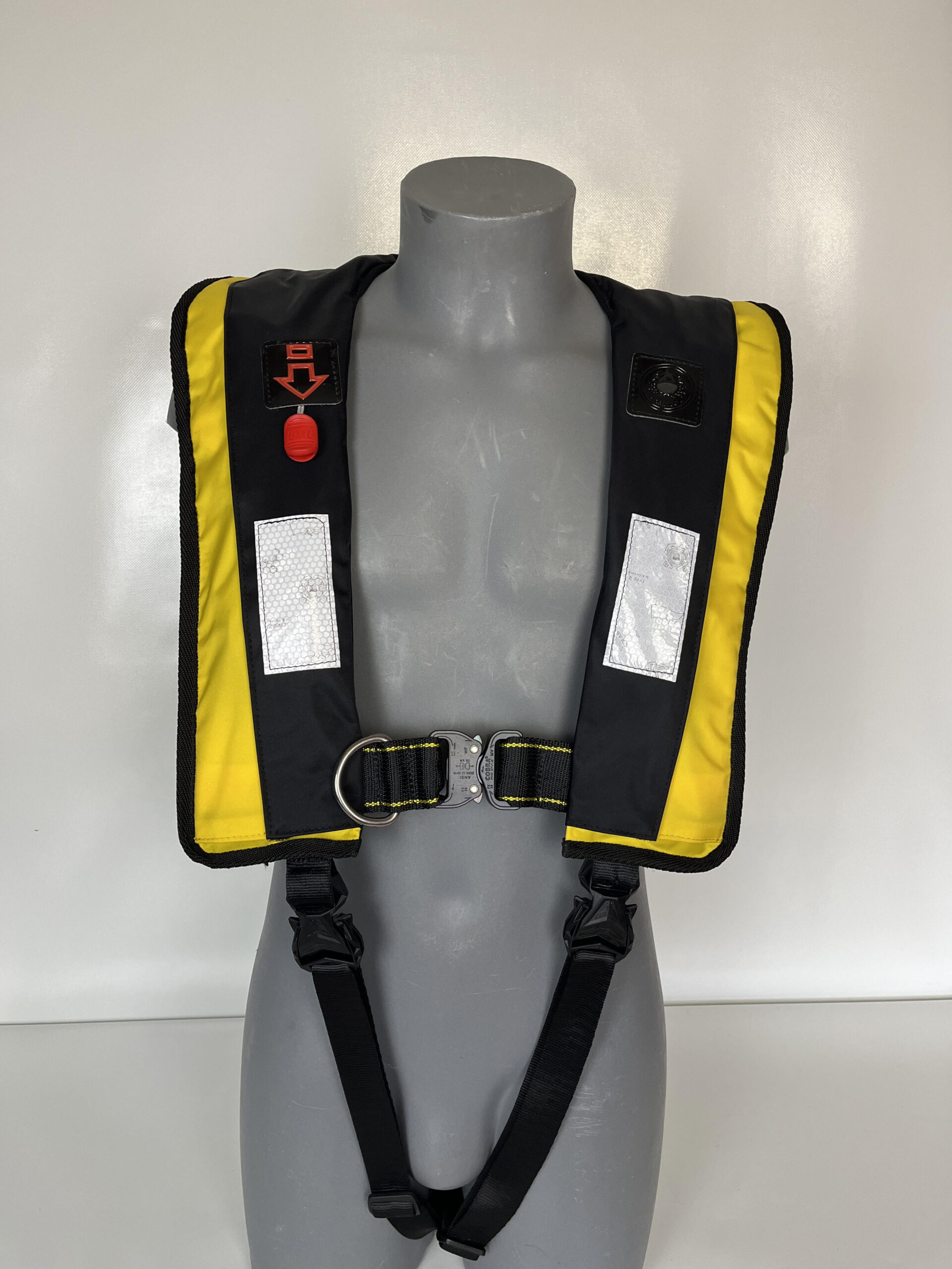 Gilet de sauvetage gonflable Gabier - Spécial voile - régate et hauturier. – Image 9