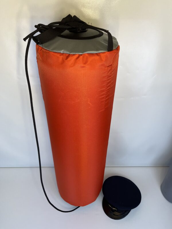 Cylindrical inflatable fender 30 x 100 cm with cover. - Image 8