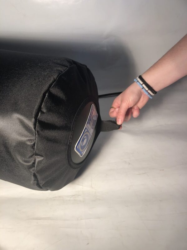 Cylindrical inflatable fender 30 x 100 cm with cover. - Image 5