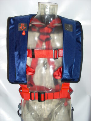 Gilet de sauvetage gonflable Maintenance Classique sur harnais de travail en hauteur