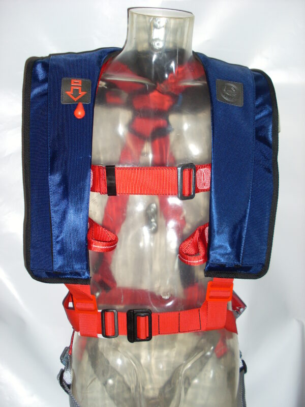 Gilet de sauvetage gonflable Maintenance Classique sur harnais de travail en hauteur