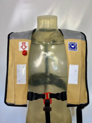 Inflatable lifejacket Non-feu Classique - MACIF Avantages offer