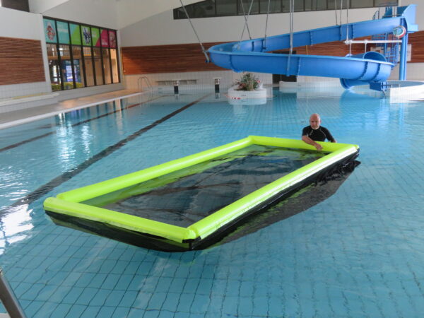 Piscine flottante gonflable - anti-méduses