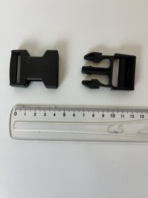 Boucle plastique clic-clac - passant de 30 mm