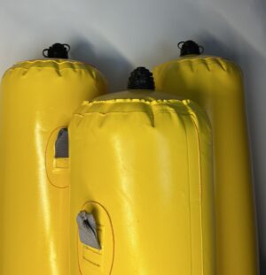 Roll-on roll-off kit for boat lifting and launching