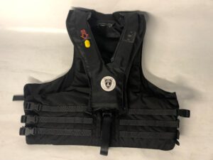 Gilet de sauvetage gonflable intégré sur gilet pare-balles