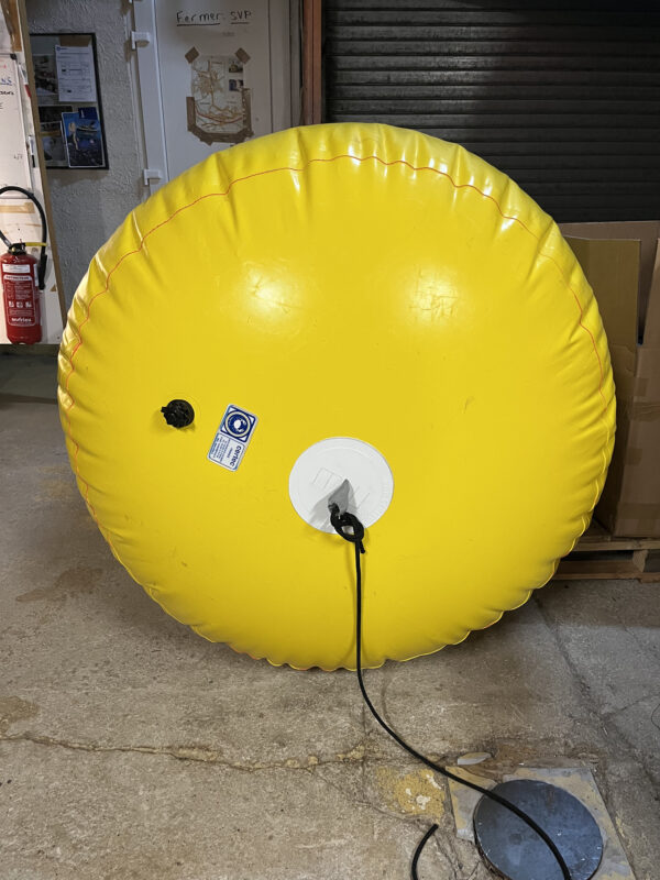 Second-hand yellow cylindrical buoy - Image 4