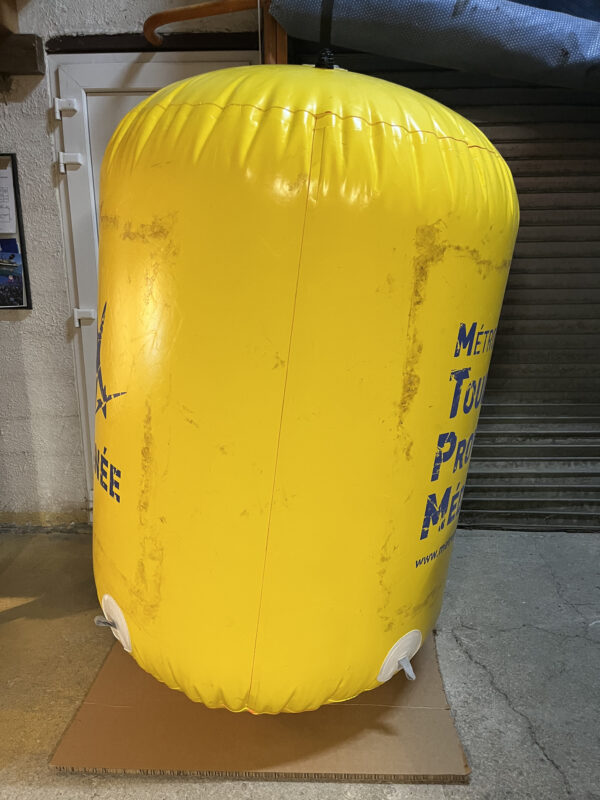 Second-hand yellow cylindrical buoy - Image 3