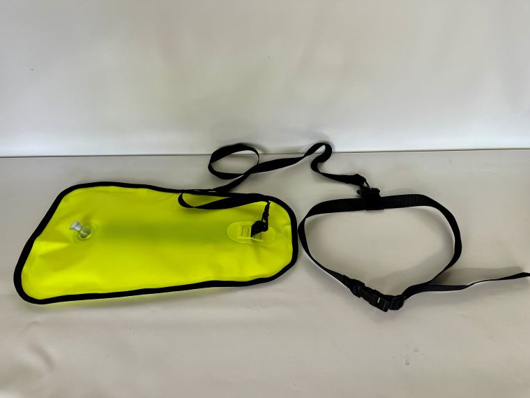 Openable swimming bag/buoy / PELAGIA 8L model - Image 8