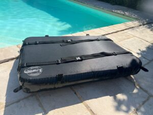 Floating landing platform